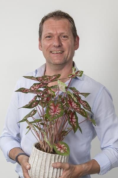 Michel-Ferrageau-Medewerker-Customer-Service-Floramedia